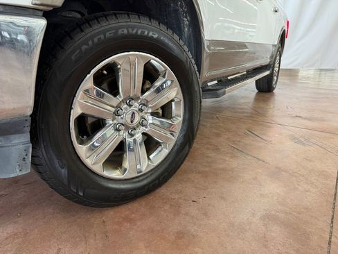 Used 2018 Ford F150 Lariat w/ Equipment Group 502A Luxury image 19