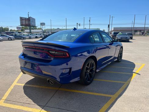 Used 2022 Dodge Charger R/T w/ Blacktop Package image 6