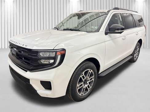 New 2026 Ford Expedition Active AWD/4WD image 10