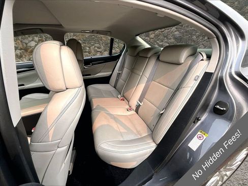 Used 2013 Lexus GS 350 AWD w/ Luxury Pkg w/Cold Weather Pkg image 22