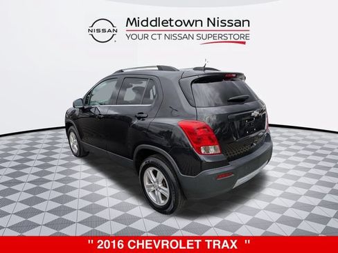 Used 2016 Chevrolet Trax LT w/ LT Sun and Sound Package AWD/4WD image 5