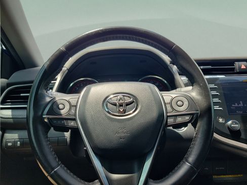 Used 2020 Toyota Camry XSE FWD image 20