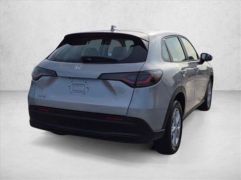 Certified 2023 Honda HR-V LX image 5