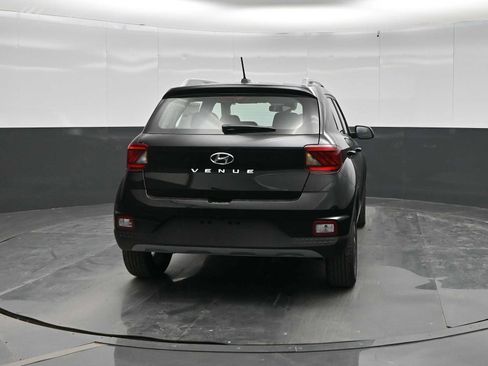 New 2026 Hyundai Venue SEL FWD image 6