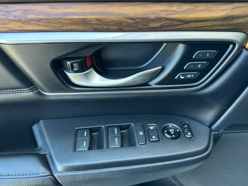 Used 2018 Honda CR-V EX-L image 11