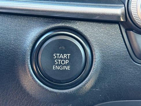 Used 2023 MAZDA MAZDA3 s image 33