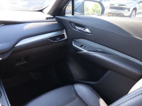 Used 2019 Cadillac XT4 Premium Luxury w/ Cold Weather Package AWD/4WD image 41