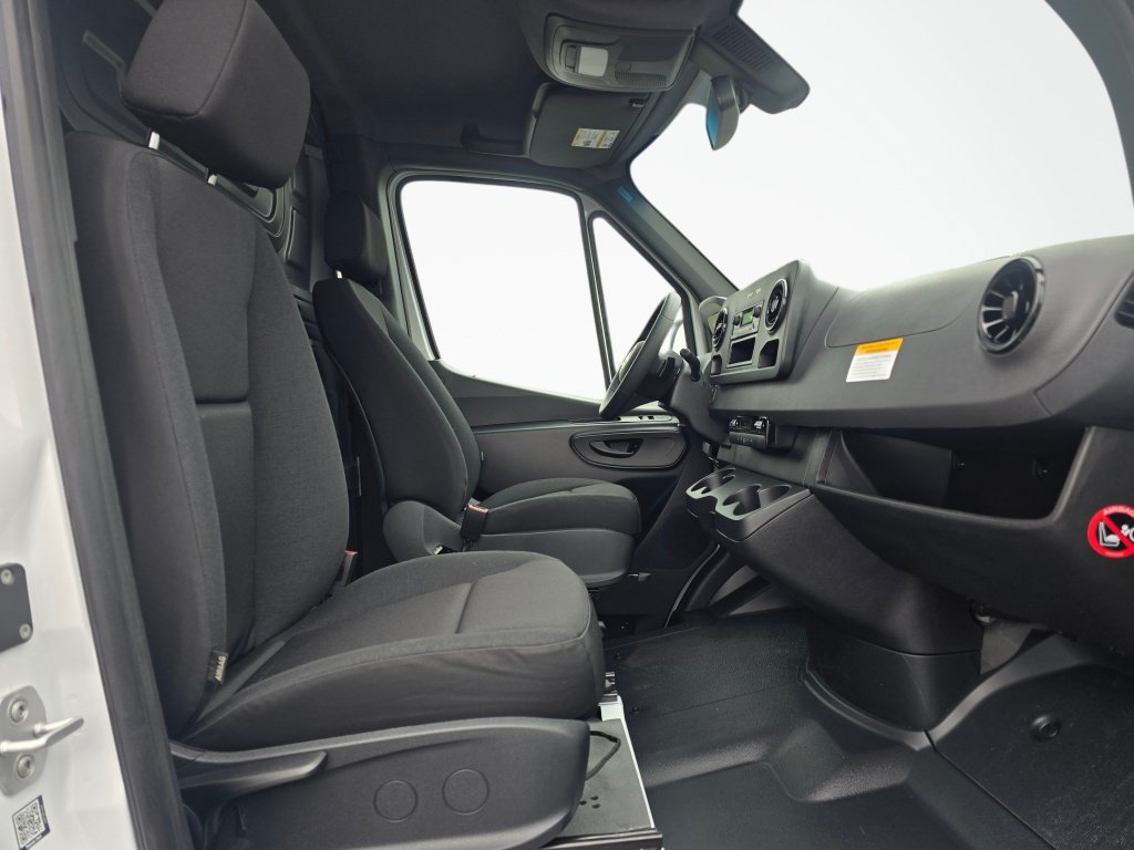 New 2026 Mercedes-Benz Sprinter 2500 image 21