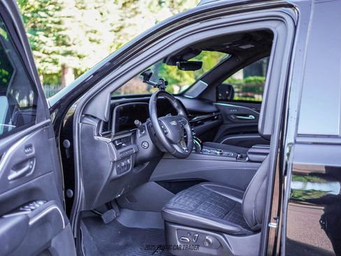 Used 2023 Cadillac Escalade ESV Sport Platinum image 63