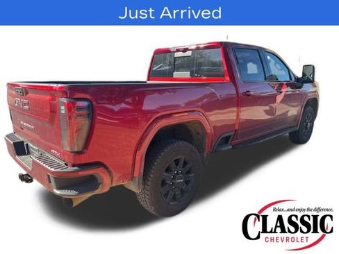 Used 2024 GMC Sierra 2500 AT4 w/ AT4 Premium Plus Package image 7