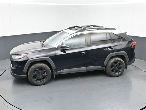 Used 2020 Toyota RAV4 TRD Off-Road image 38