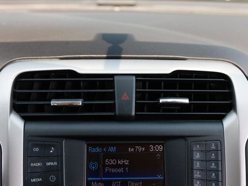 Used 2013 Ford Fusion SE image 31