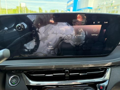 New 2026 Buick Envista Sport Touring w/ Convenience I Package FWD image 18