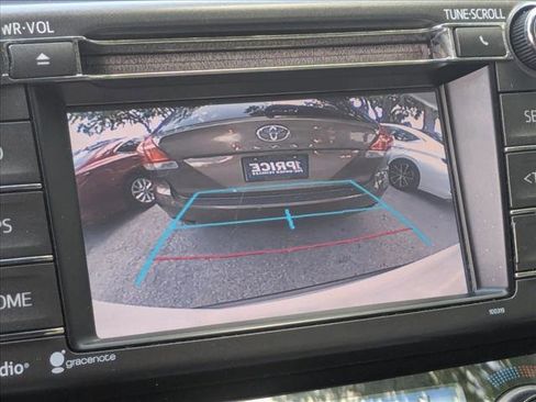 Used 2015 Toyota RAV4 Limited w/ Technology Package FWD image 7