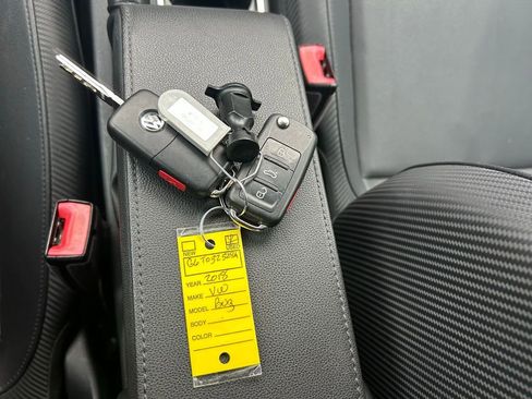 Used 2018 Volkswagen Beetle 2.0T S image 50