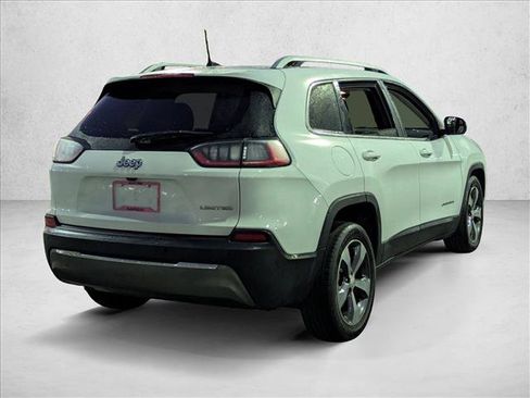 Used 2019 Jeep Cherokee Limited image 5