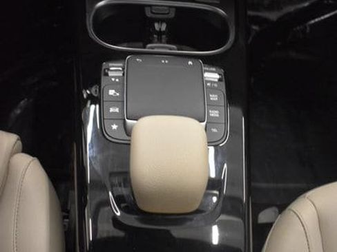 Used 2022 Mercedes-Benz CLA 250 image 29