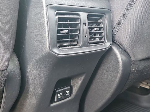 Used 2021 Toyota RAV4 XLE image 29