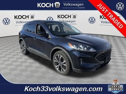 Used 2021 Ford Escape SE w/ SE Sport Appearance Package image 1