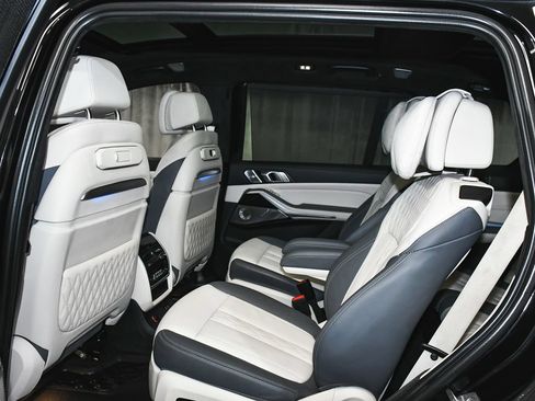Used 2023 BMW X7 xDrive40i w/ Executive Package AWD/4WD image 60