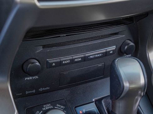 Used 2017 Lexus NX 200t FWD image 18