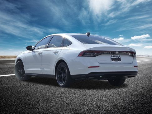 New 2025 Honda Accord SE image 17