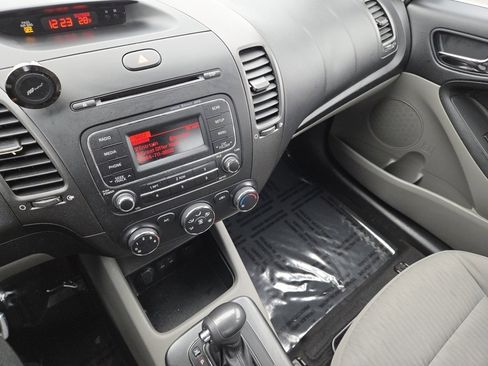 Used 2016 Kia Forte LX image 23