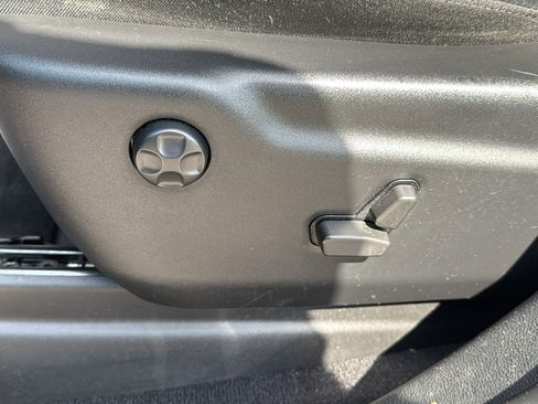 Used 2021 Jeep Grand Cherokee Laredo X image 14