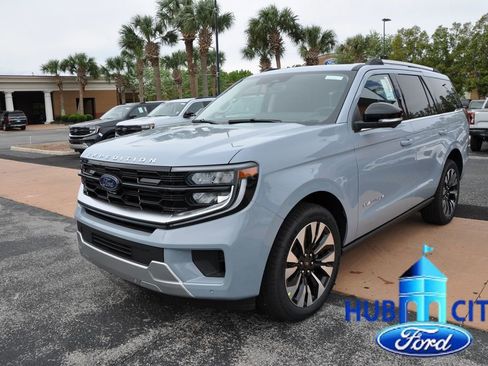 New 2026 Ford Expedition Platinum AWD/4WD image 1