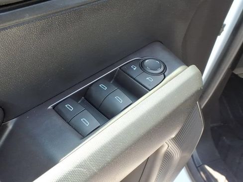 Used 2023 Chevrolet Colorado W/T AWD/4WD image 19