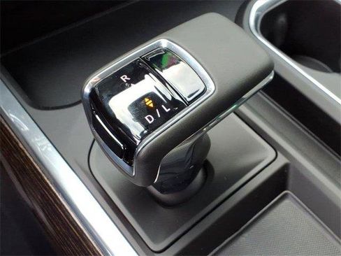 New 2026 GMC Sierra 1500 Elevation image 11