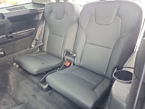 Used 2025 Volvo XC90 B6 Plus w/ Protection Package Premier AWD/4WD image 34