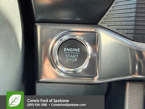 Certified 2025 Ford F150 Platinum AWD/4WD image 34