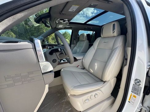 New 2025 Cadillac Escalade Sport Platinum image 5