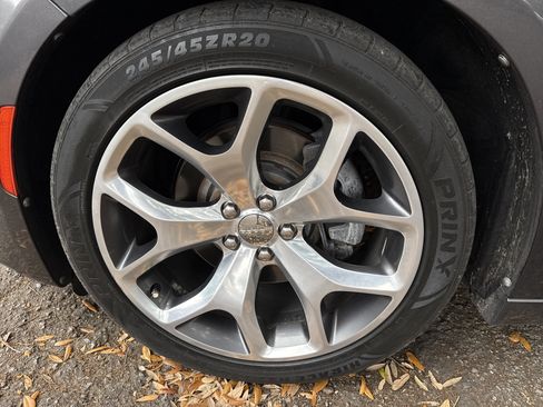 Used 2015 Dodge Charger R/T w/ Plus Group RWD image 41