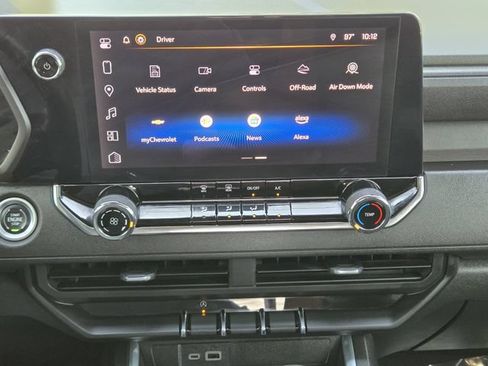 Used 2023 Chevrolet Colorado Trail Boss w/ Technology Package AWD/4WD image 17
