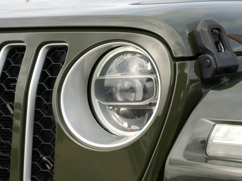 Used 2021 Jeep Wrangler Unlimited Sahara w/ Cold Weather Group image 25