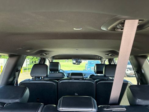 Used 2024 Jeep Wagoneer L Series II w/ Flexible Seating Group AWD/4WD image 24