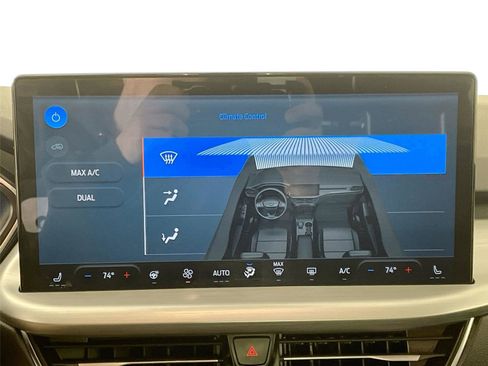 Used 2024 Ford Escape Platinum image 9