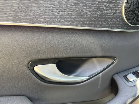 Certified 2022 Mercedes-Benz GLC 300 4MATIC image 39