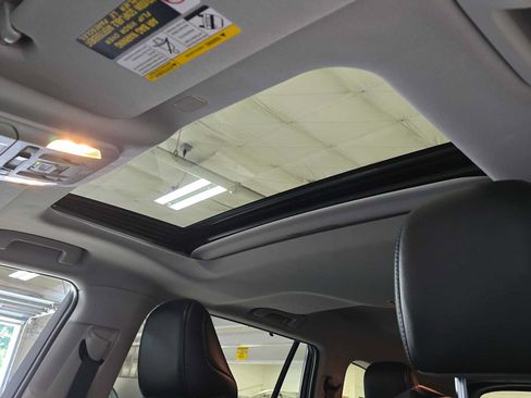 Used 2022 Toyota Highlander Limited AWD/4WD image 48