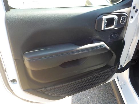 Used 2021 Jeep Wrangler Unlimited Rubicon 4xe w/ Steel Bumper Group AWD/4WD image 10