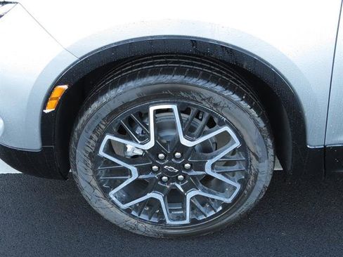 New 2025 Chevrolet Blazer RS w/ Driver Confidence II Package image 11