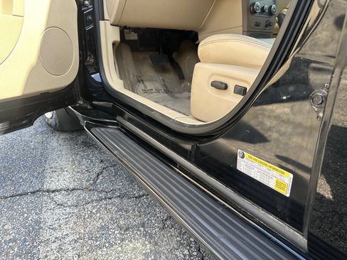Used 2006 Chevrolet HHR LT w/ Preferred Equipment Group FWD image 21