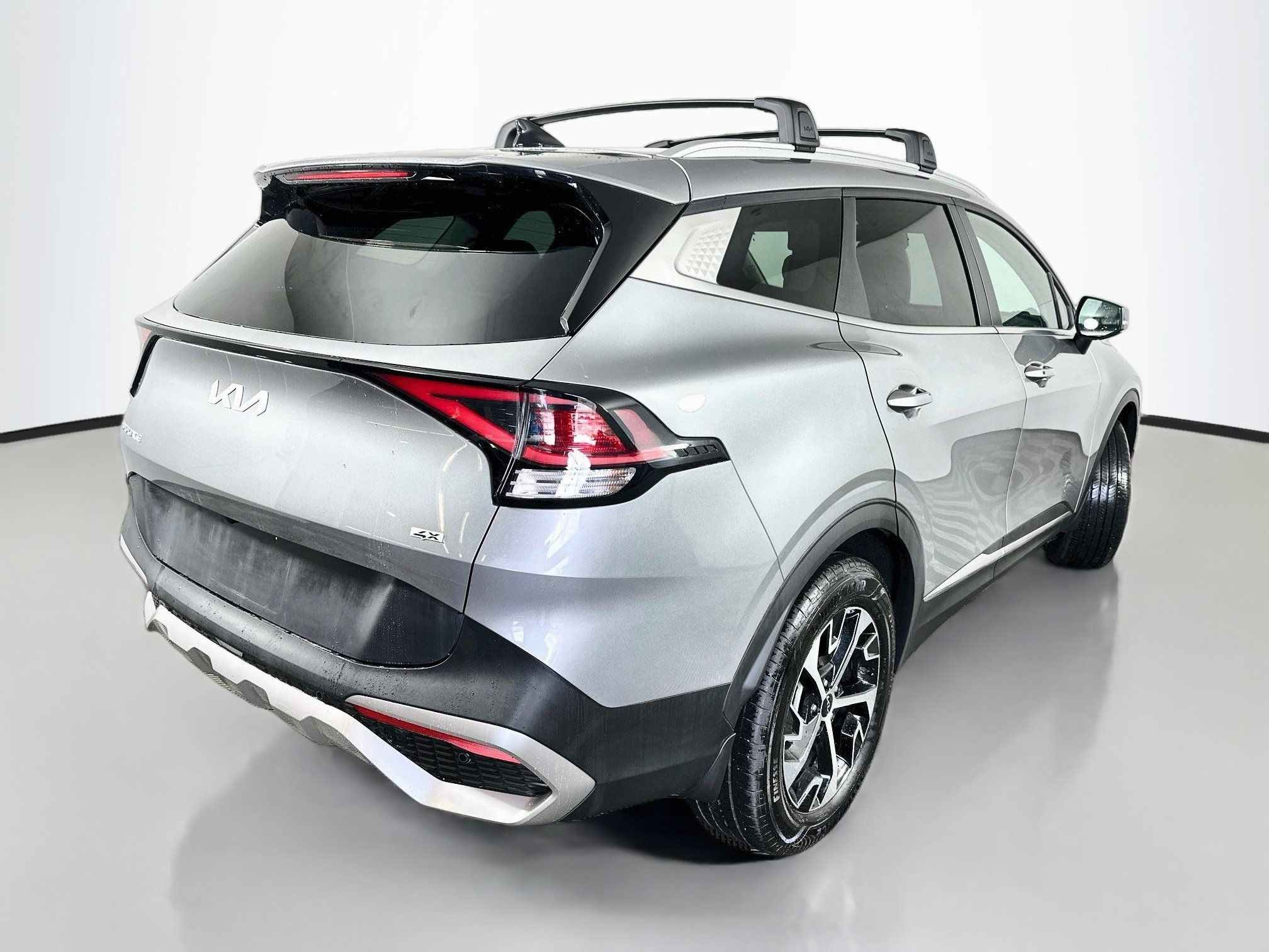 Used 2024 Kia Sportage EX AWD/4WD image 7