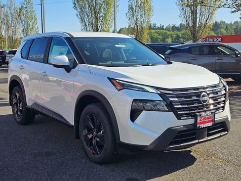 New 2026 Nissan Rogue SV w/ Cold Weather Package AWD/4WD image 3
