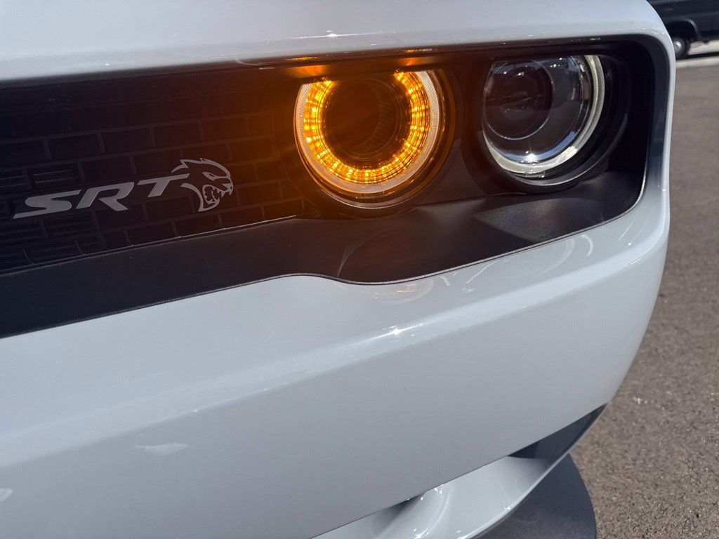 Used 2021 Dodge Challenger SRT Hellcat RWD image 11