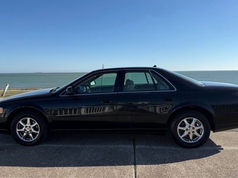 Used 2004 Cadillac Seville SLS w/ Preferred Equipment Group image 8