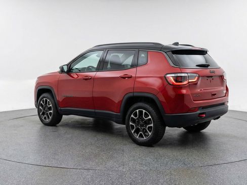 Used 2025 Jeep Compass Trailhawk image 6
