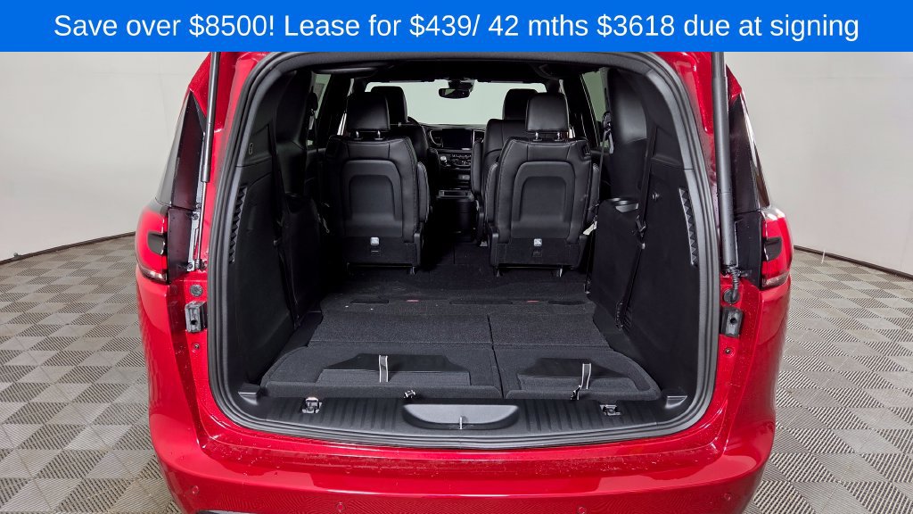 New 2026 Chrysler Pacifica Select FWD image 10